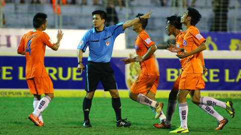 Chất lượng trọng tài V.League cần tiếp tục cải thiện