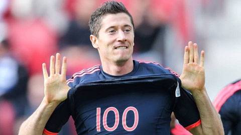 Lewandowski đã chạm mốc ghi 100 bàn cho Bayern