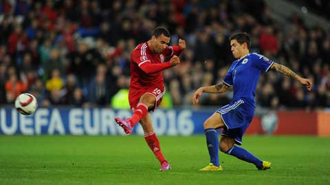 Robson-Kanu (10) đã sẵn sàng tỏa sáng giúp Xứ Wales giành vé tới Pháp năm 2016