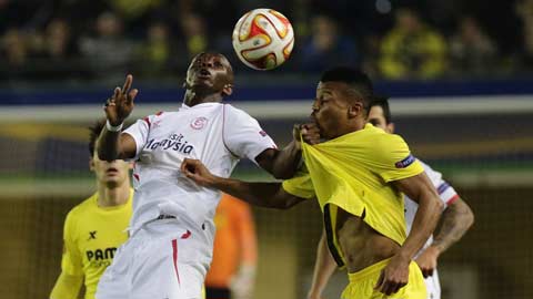 Sevilla (trái) đang chiếm mọi lợi thế trước Villarreal