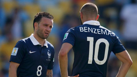 Benzema bị bắt vì nghi dùng clip sex tống tiền đồng đội Benzema bị bắt vì nghi dùng clip sex tống tiền đồng đội