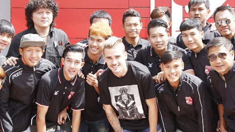 Nòng cốt là U19 Muangthong United Nòng cốt là U19 Muangthong United