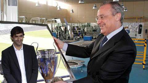 Chủ tịch Florentino Perez muốn lôi kéo Raul nhằm củng cố vị trí tại Real